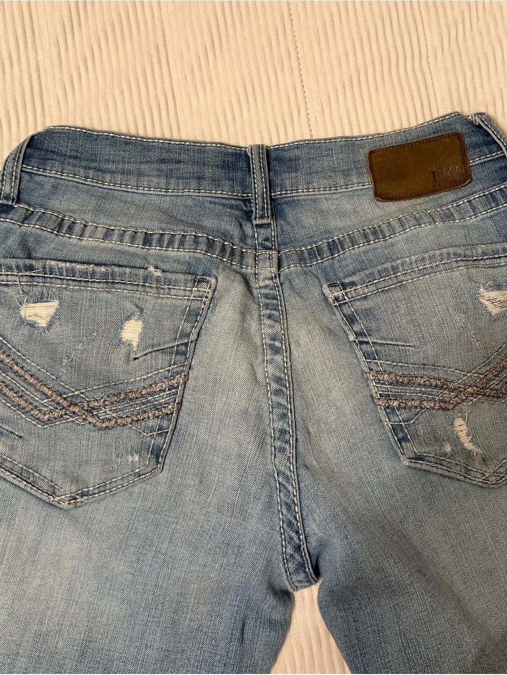 BKE Jake Straight Distressed Jeans Men’s 32x34 Light Wash